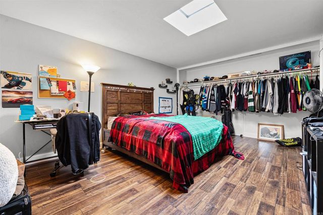 2537 Navarra Drive 9-B, Carlsbad, CA 92009