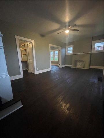 428 Pershing Dr, New Kensington, PA 15068