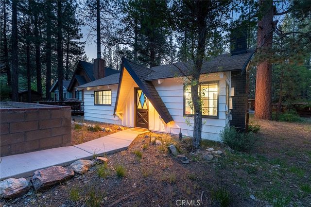 42540 Cedar Avenue, Big Bear Lake, CA 92315
