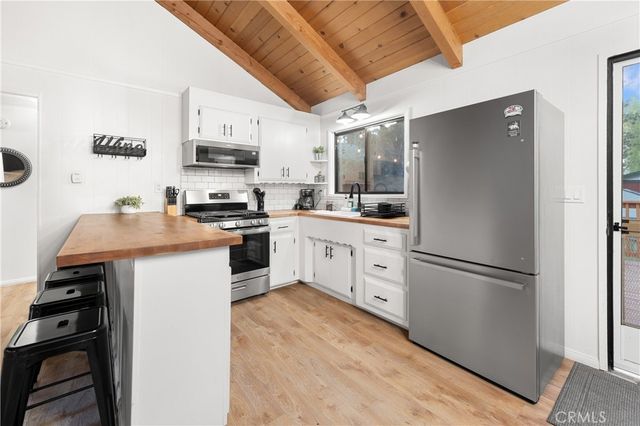 42540 Cedar Avenue, Big Bear Lake, CA 92315