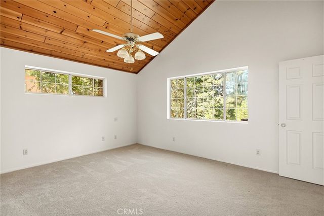 30930 Glen Oak, Running Springs, CA 92382