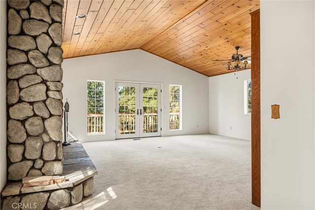 30930 Glen Oak, Running Springs, CA 92382
