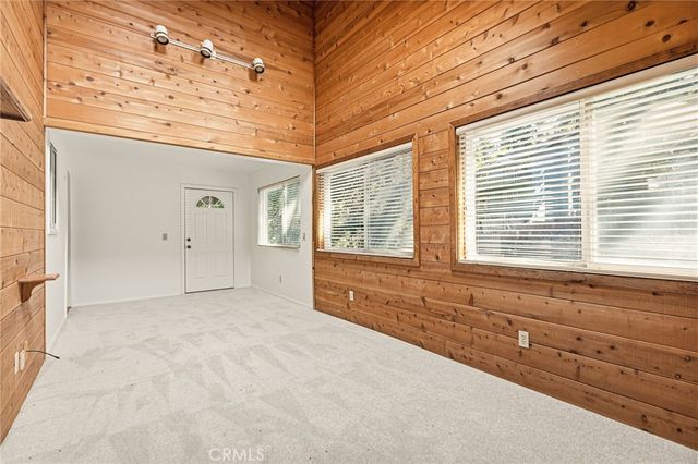 30930 Glen Oak, Running Springs, CA 92382