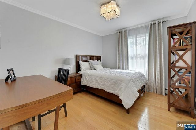 10 Viola Terrace, Twp Of Washington, NJ 07676