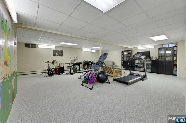 10 Viola Terrace, Twp Of Washington, NJ 07676