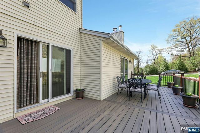 10 Viola Terrace, Twp Of Washington, NJ 07676