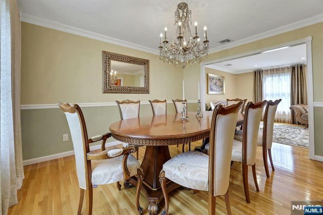 10 Viola Terrace, Twp Of Washington, NJ 07676