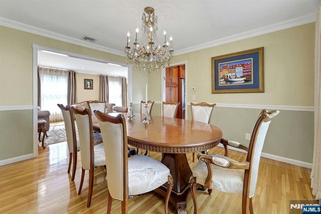 10 Viola Terrace, Twp Of Washington, NJ 07676