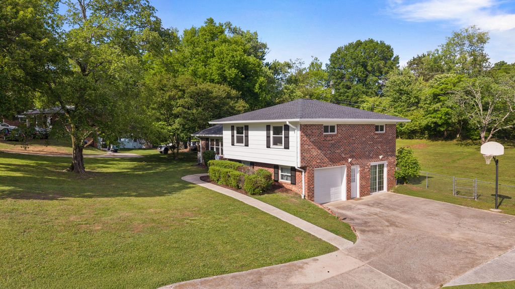 2414 Standifer Gap Road, Chattanooga, TN 37421