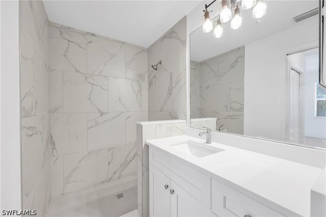 365 Stella Maris DR N 2901, Naples, FL 34114