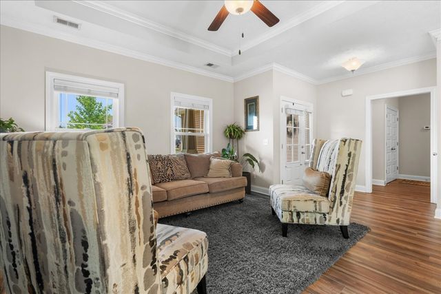 640 Laurel Ln, Murfreesboro, TN 37127
