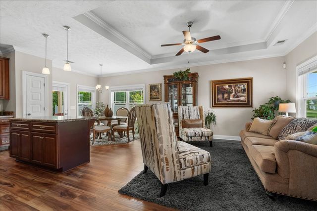 640 Laurel Ln, Murfreesboro, TN 37127