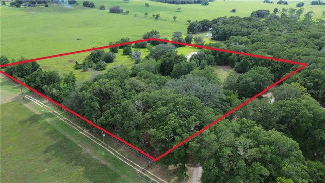 28430 ROBERTS DRIVE, Brooksville, FL 34602