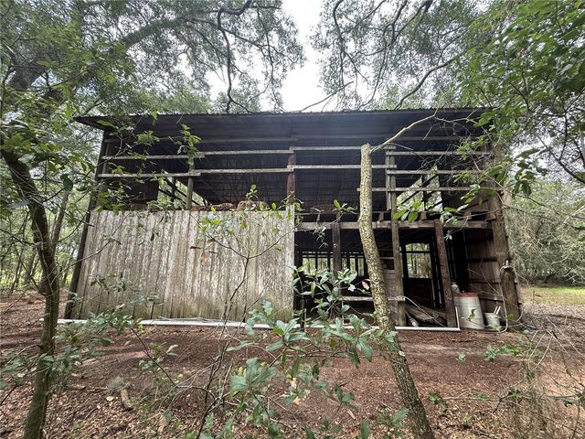 28430 ROBERTS DRIVE, Brooksville, FL 34602