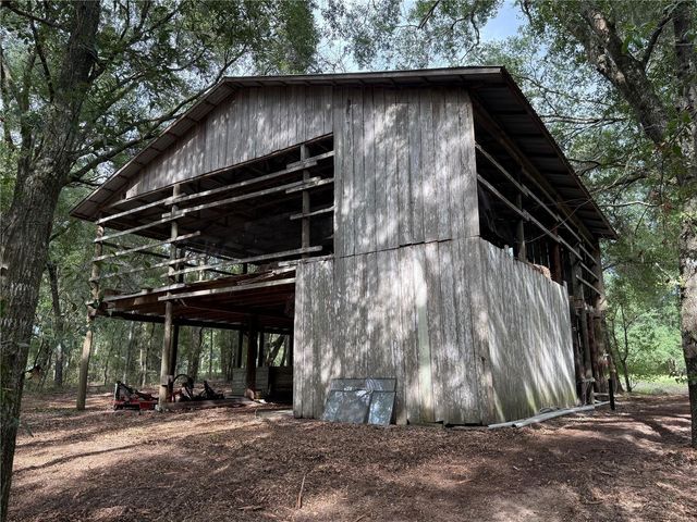 28430 ROBERTS DRIVE, Brooksville, FL 34602