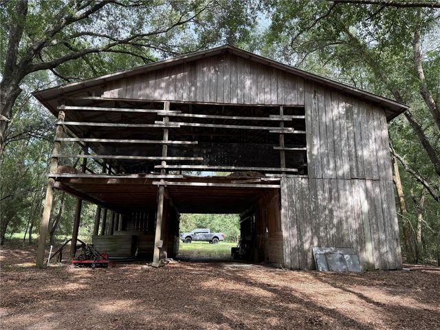 28430 ROBERTS DRIVE, Brooksville, FL 34602