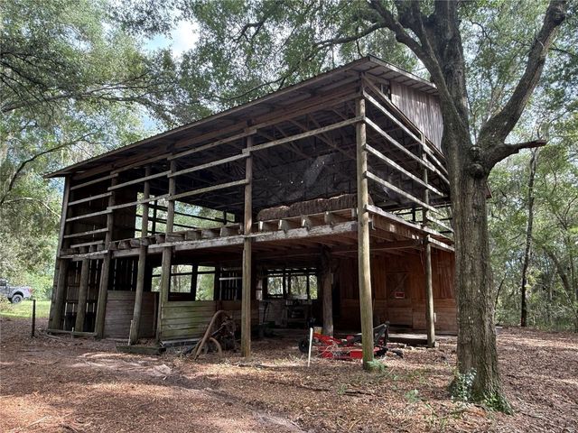 28430 ROBERTS DRIVE, Brooksville, FL 34602