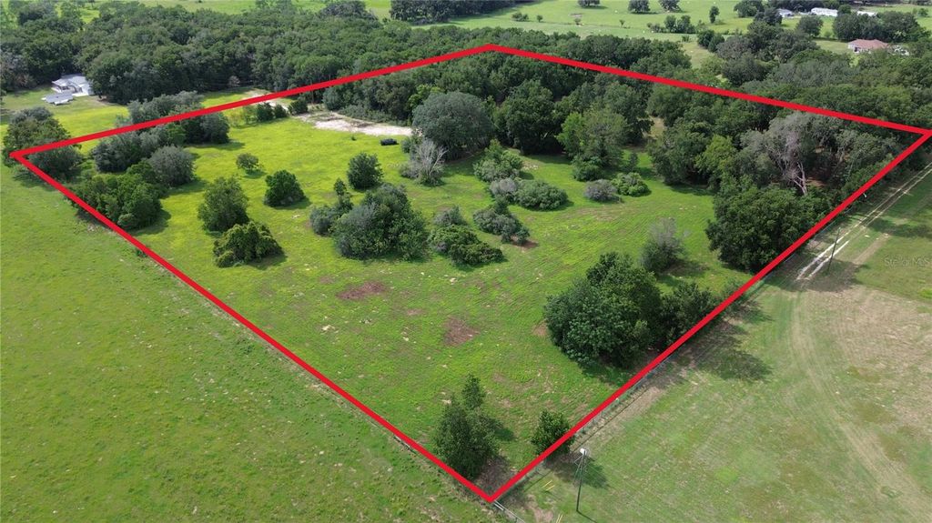 28430 ROBERTS DRIVE, Brooksville, FL 34602