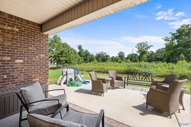 523 Wickerberry Way, Athens, AL 35611