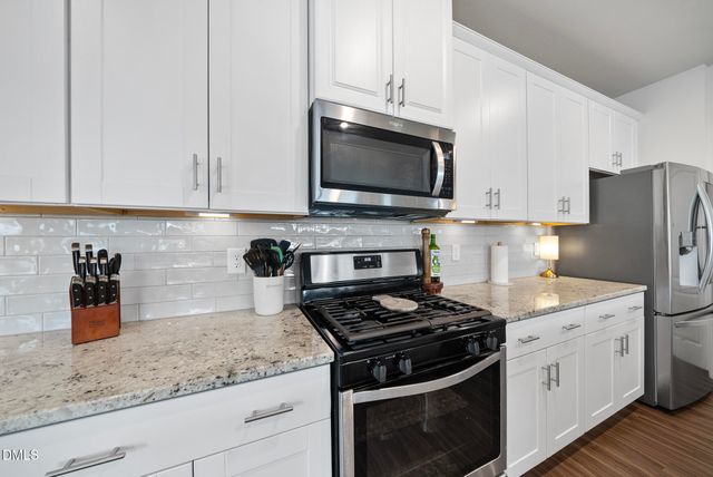 160 White Ash Drive, Clayton, NC 27527