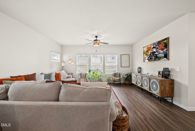 160 White Ash Drive, Clayton, NC 27527