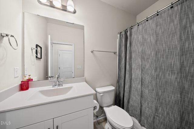 160 White Ash Drive, Clayton, NC 27527