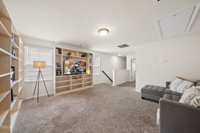 160 White Ash Drive, Clayton, NC 27527