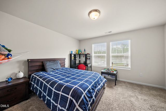 160 White Ash Drive, Clayton, NC 27527