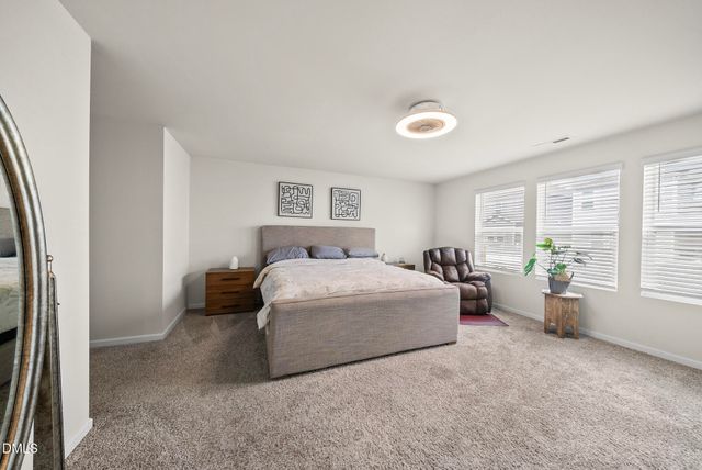 160 White Ash Drive, Clayton, NC 27527