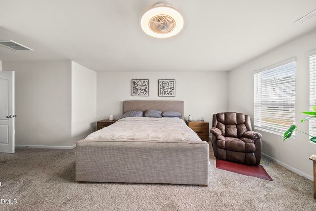 160 White Ash Drive, Clayton, NC 27527