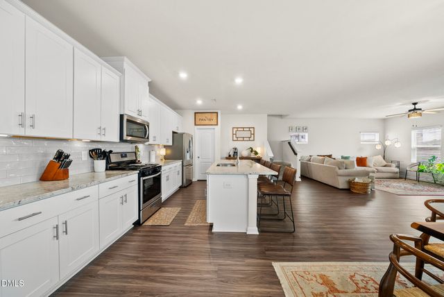 160 White Ash Drive, Clayton, NC 27527