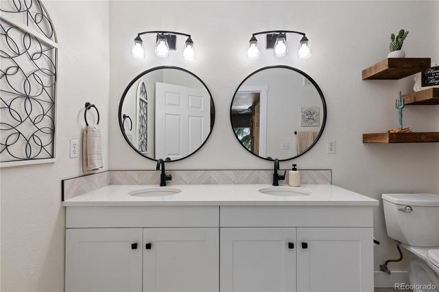 5415 S Dover Street 102, Littleton, CO 80123