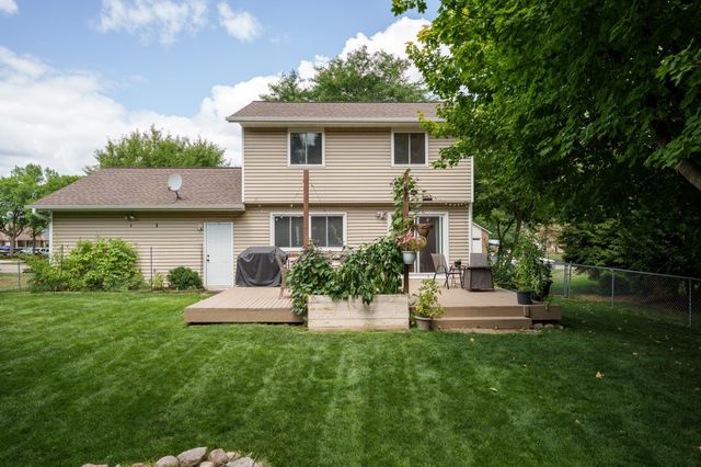 9067 75th Street S, Cottage Grove, MN 55016