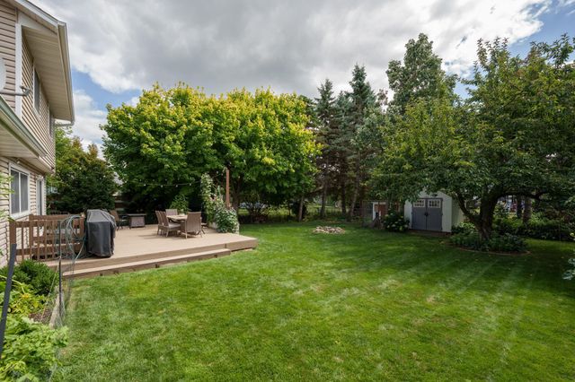 9067 75th Street S, Cottage Grove, MN 55016