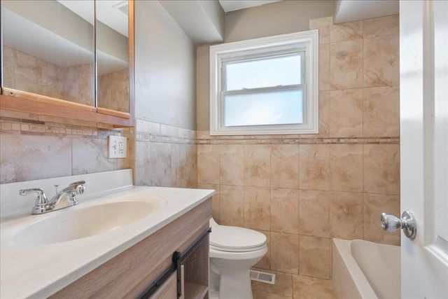 8053 S Stewart Street B, Chicago, IL 60620