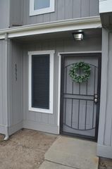 5953 Bamford Dr, Sacramento, CA 95823