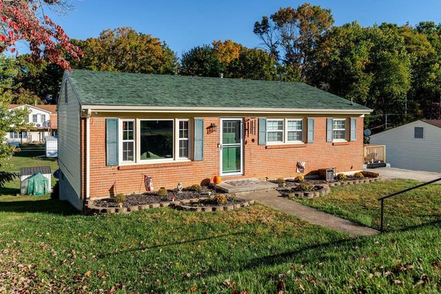 316 THOMAS ST, Staunton, VA 24401