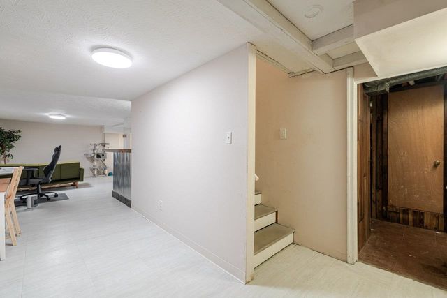 316 THOMAS ST, Staunton, VA 24401