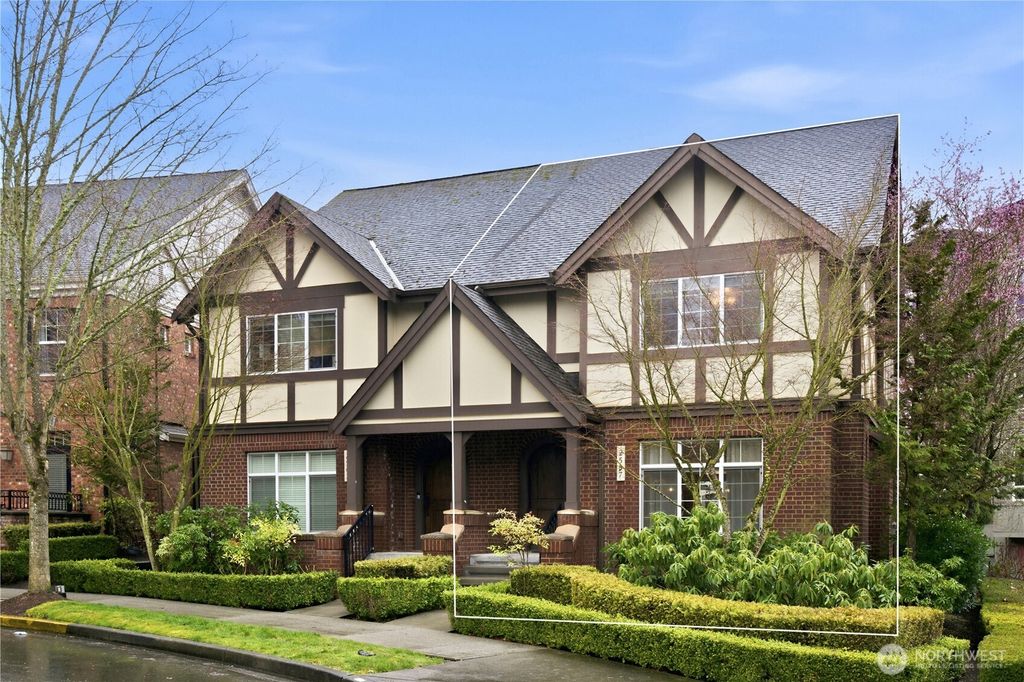 2557 NE Park Drive, Issaquah, WA 98029