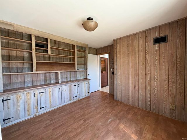 1825 Rainbow Bend Boulevard, Elkhart, IN 46514