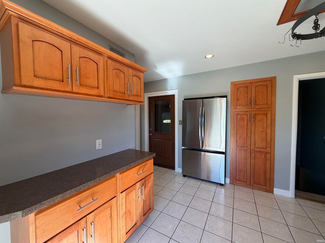 1825 Rainbow Bend Boulevard, Elkhart, IN 46514