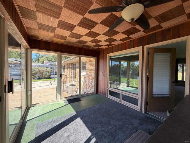 1825 Rainbow Bend Boulevard, Elkhart, IN 46514