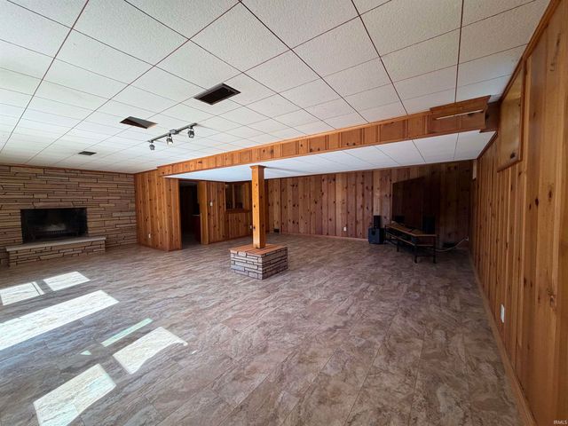 1825 Rainbow Bend Boulevard, Elkhart, IN 46514