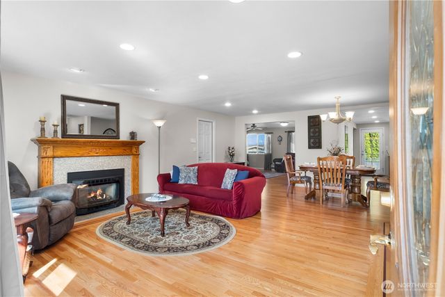 4013 N Whitman Street, Tacoma, WA 98407