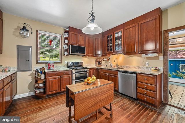 20925 CLARKSBURG RD, Boyds, MD 20841