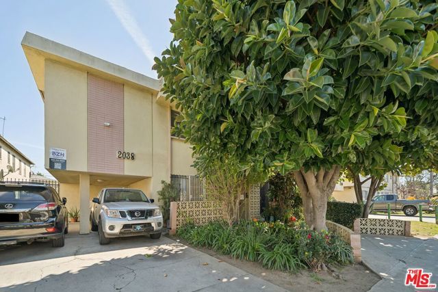 2038 S Holt Avenue 16, Los Angeles, CA 90034