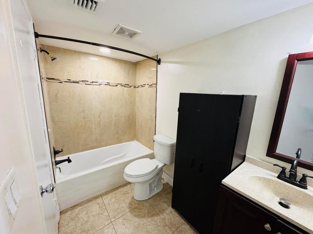 5686 Rock Island Road 115, Tamarac, FL 33319