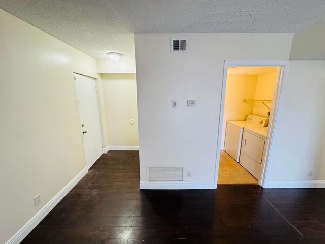 5686 Rock Island Road 115, Tamarac, FL 33319