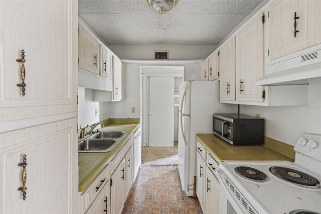 3325 BAYSHORE BOULEVARD F36, Tampa, FL 33629