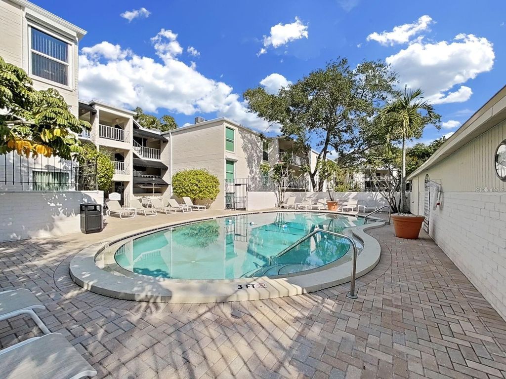 Image 23 of property listing at 3325 BAYSHORE BOULEVARD F36, Tampa, FL 33629